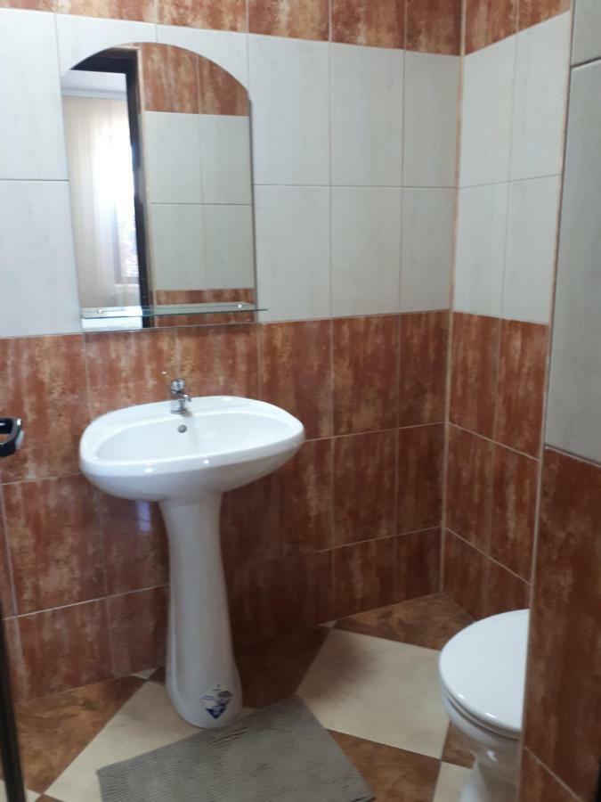 Victoria 1 Appartement Câmpina Buitenkant foto